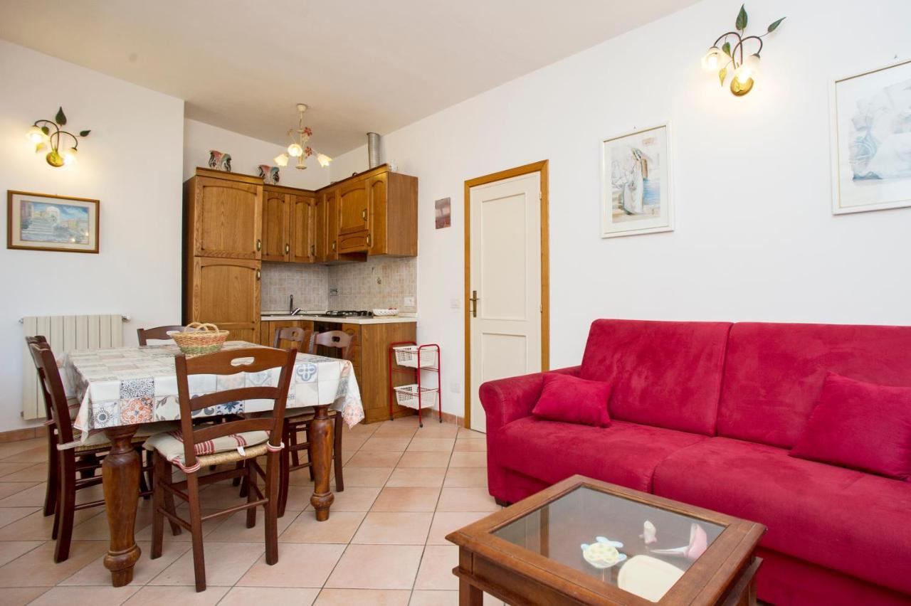 Appartamento In Via Del Mare A Procchio Procchio  Exterior photo